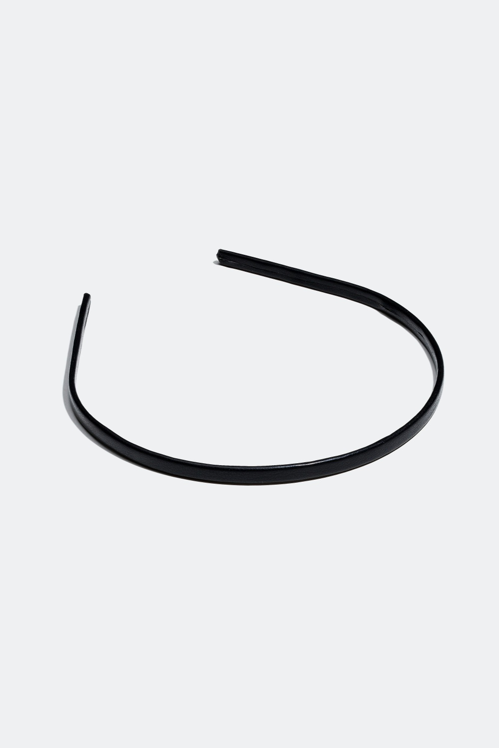 Smalt diadem i läderimitation