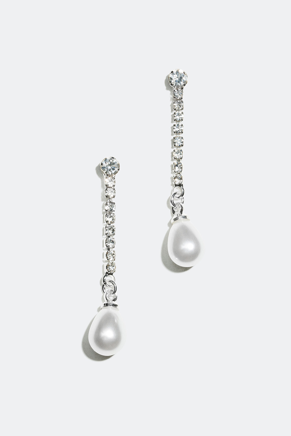 Örhängen strasslänk med pärla