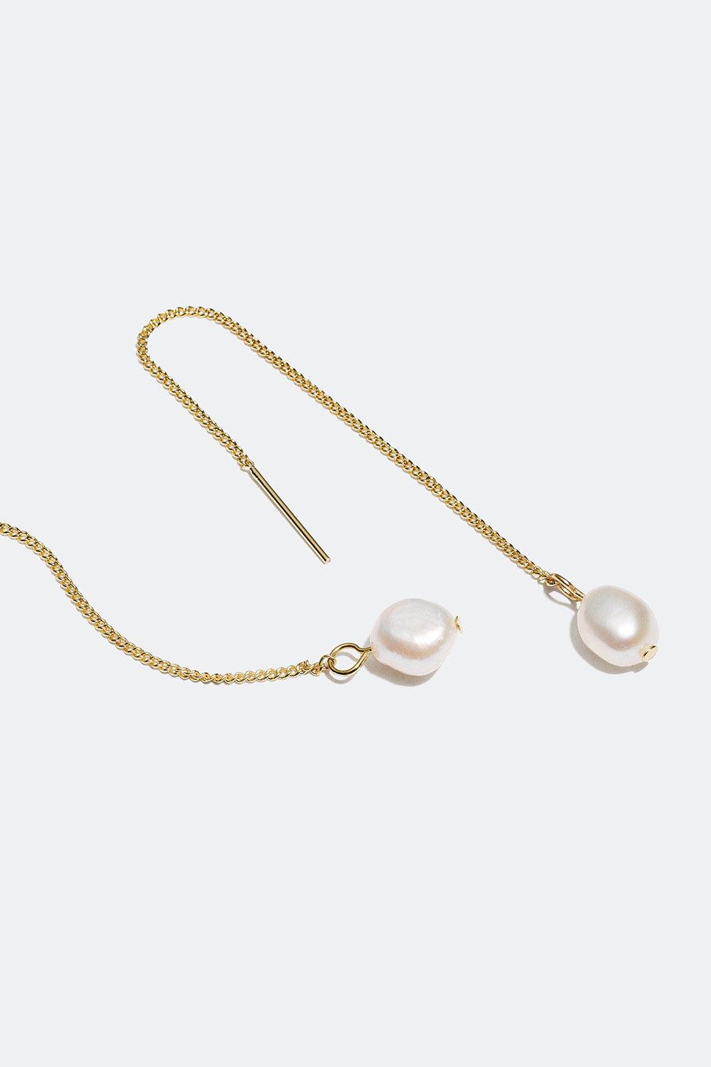 Kedjeörhängen med plastpärla