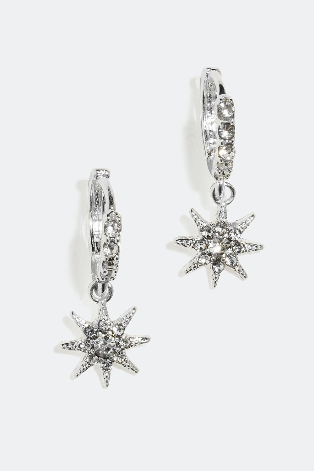 Hoops med stjärnformade hängen och glasstenar