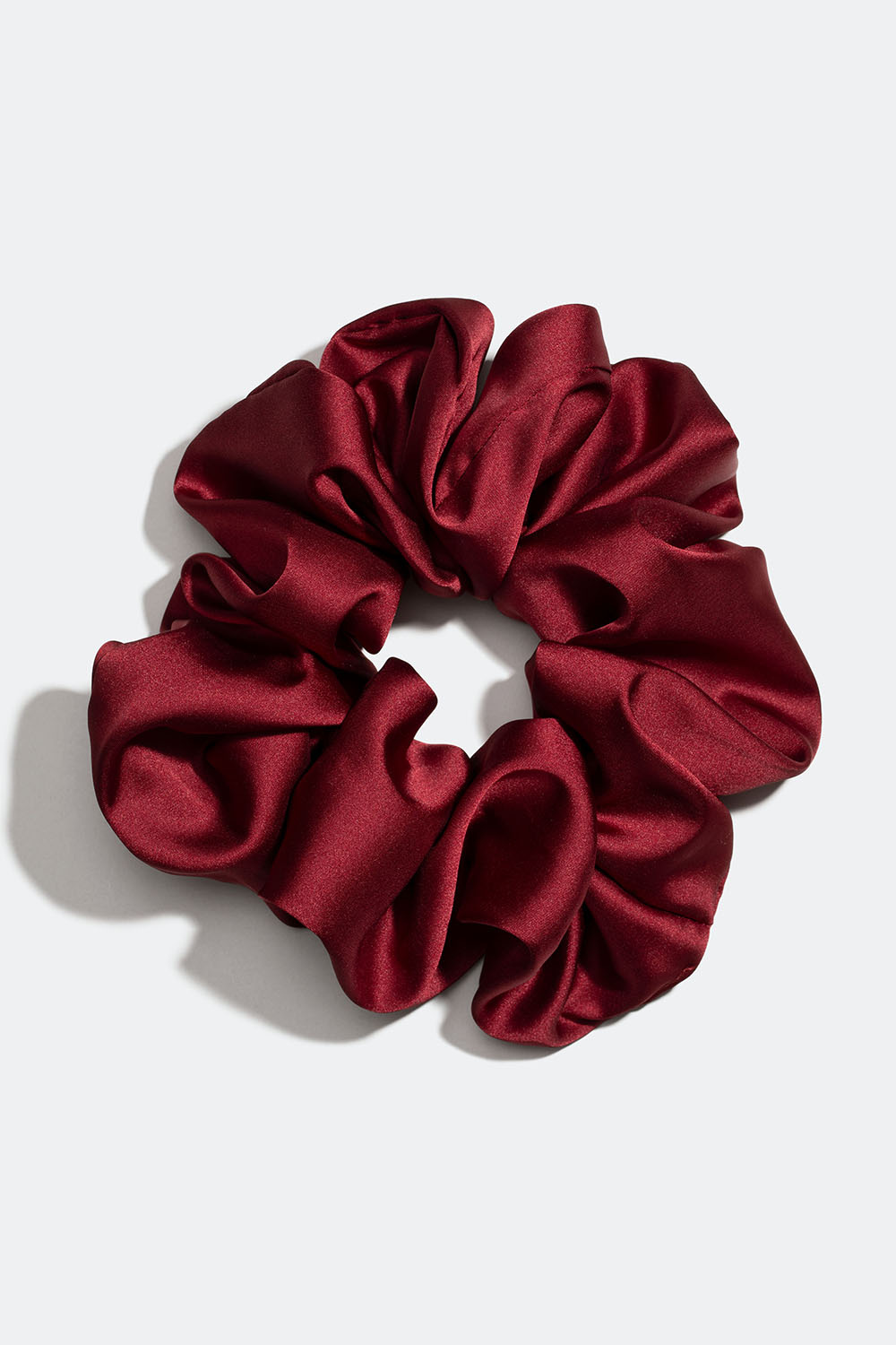 Stor vinröd scrunchie