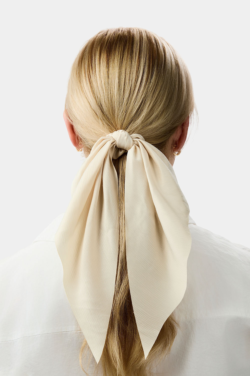Beige scrunchie tail
