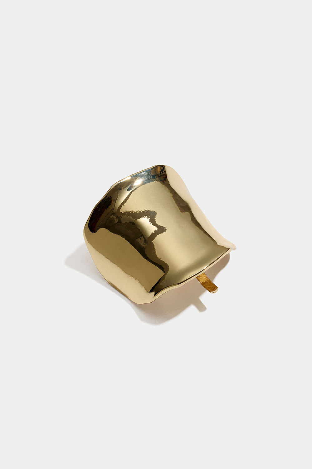 Guldfärgad hårcuff med organisk design