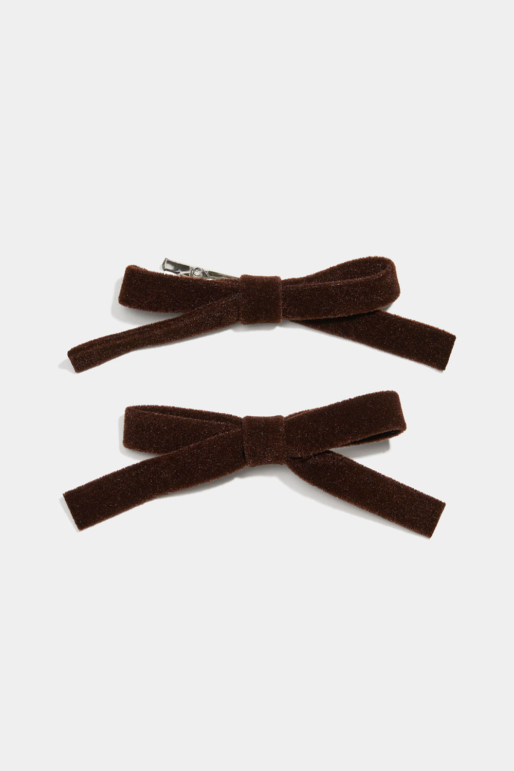 Hårspänne med bruna sammetsrosetter, 2-pack