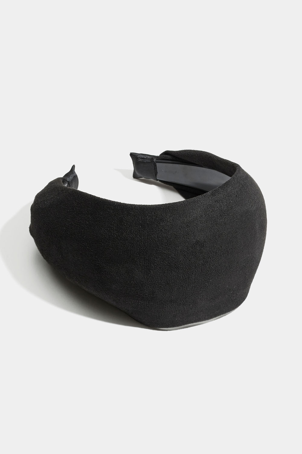 Diadem med brett tyg i mockaimitation, svart