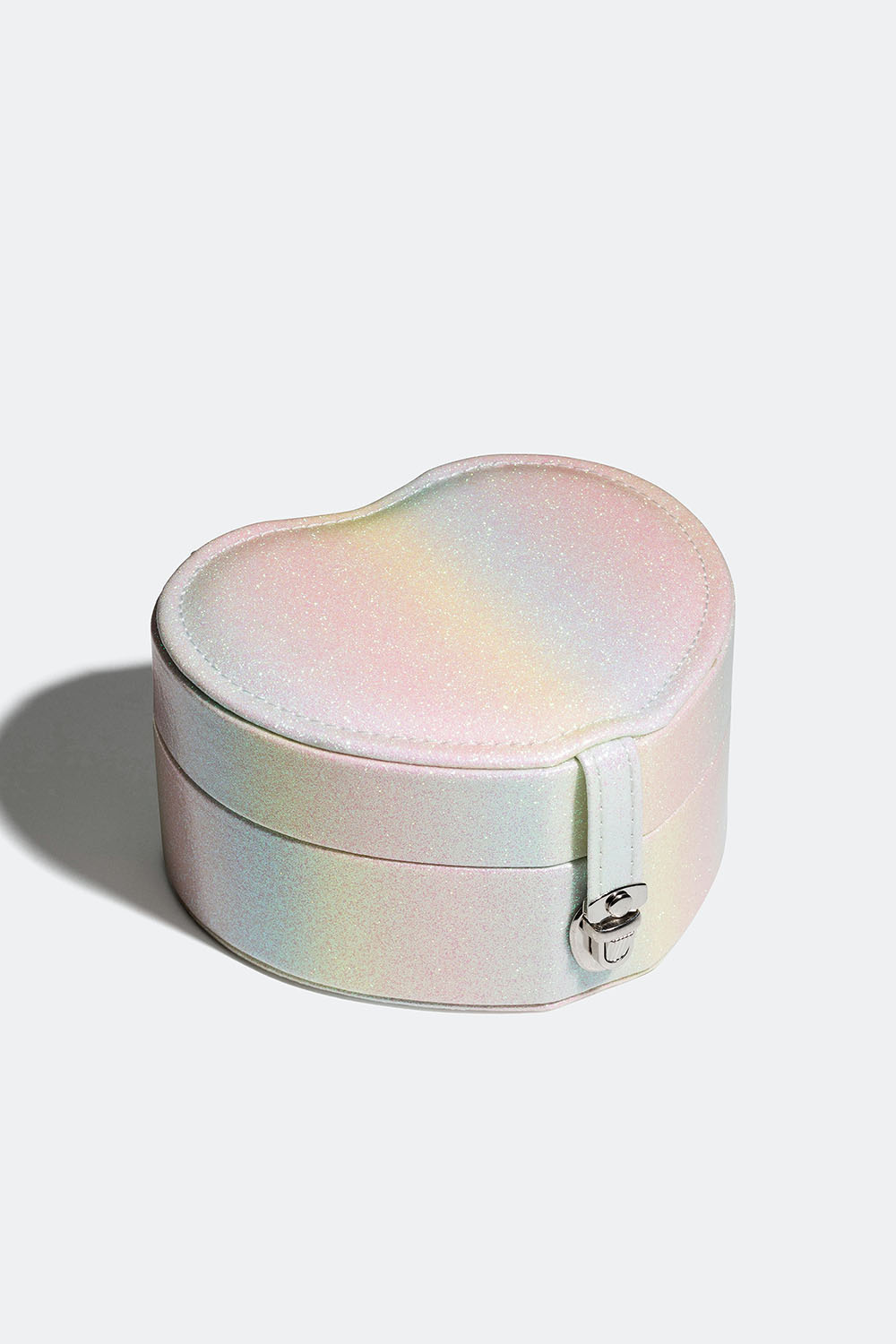 Hjärtformat smyckeskrin i ljusa regnbågsfärger