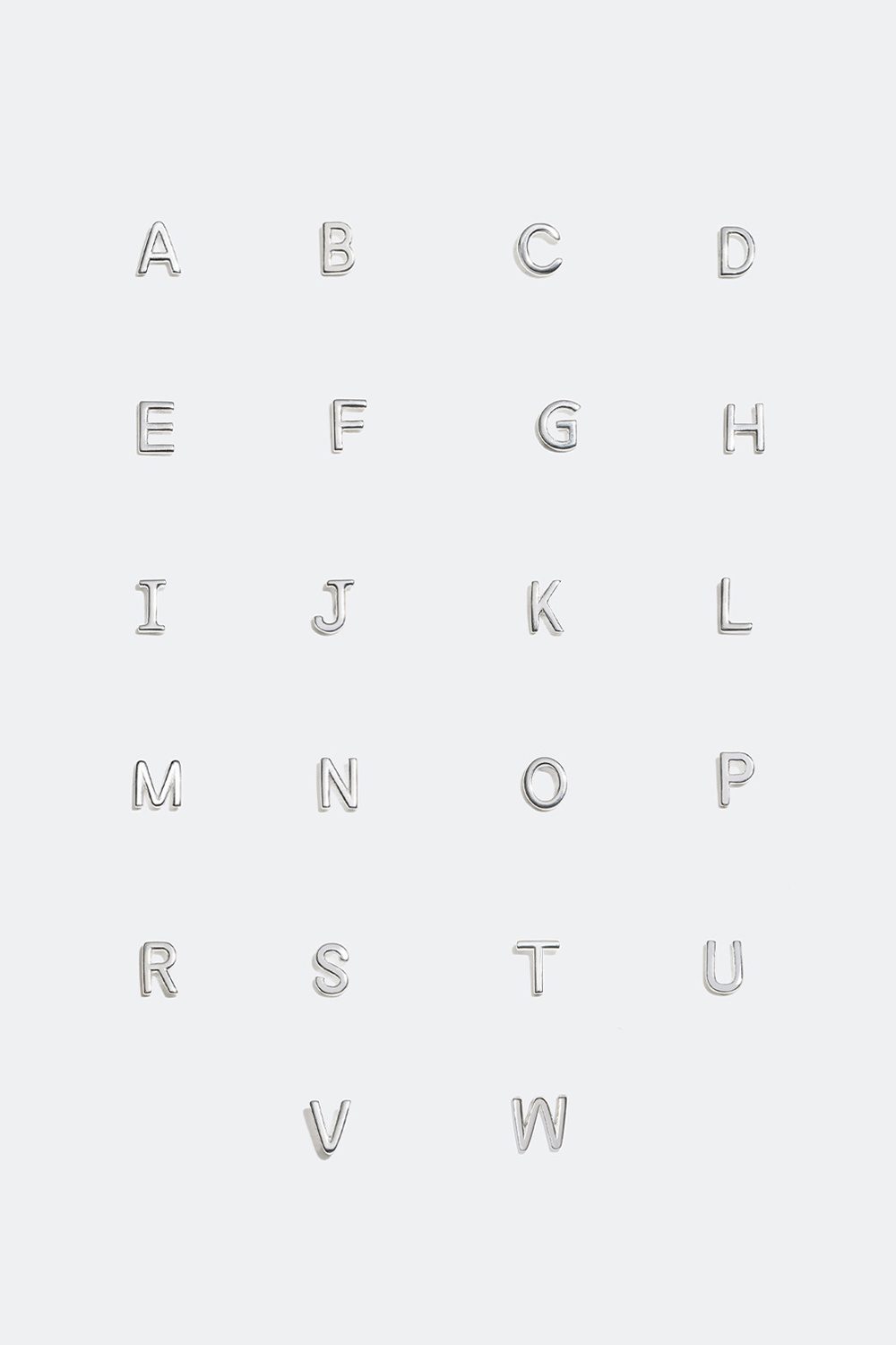 Studs i äkta silver med bokstäver