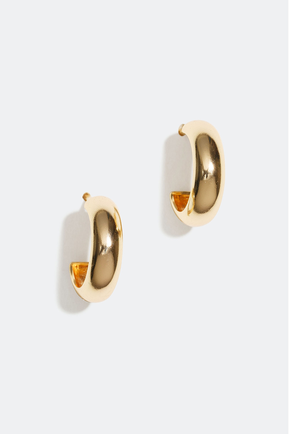 Små breda hoops förgyllda med 18k guld