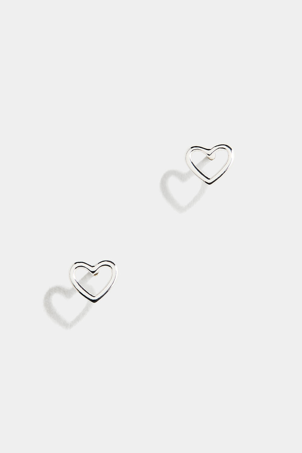 Studs i äkta silver med hjärta