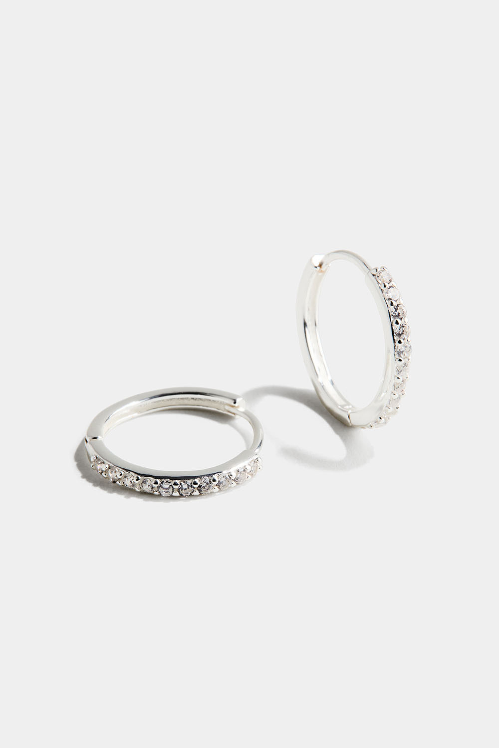 Hoops i äkta silver med Cubic Zirconia