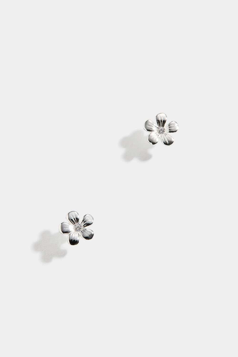 Studs i äkta silver med blommor