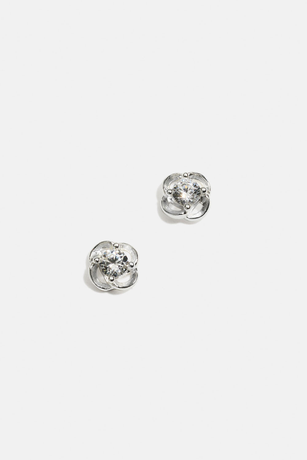 Små studs i äkta silver med runda former och Cubic Zirconia