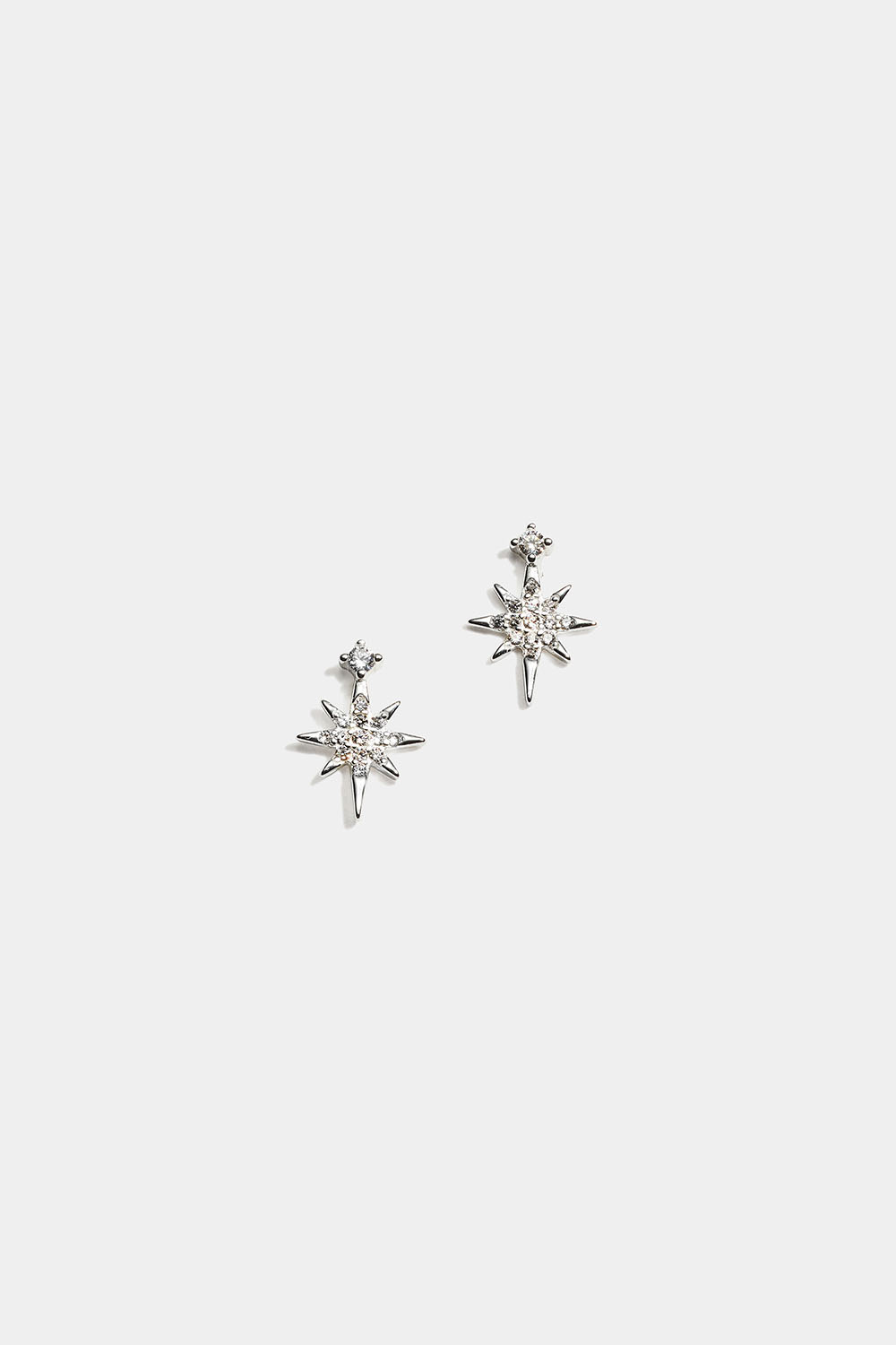 Örhängen i äkta silver med Cubic Zirconia och stjärna