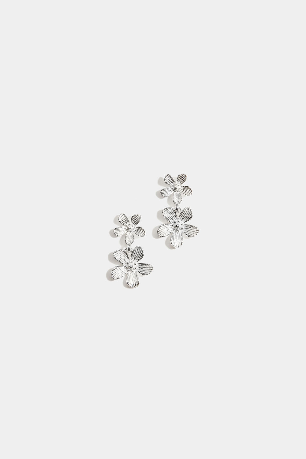 Hängande blomörhängen i äkta silver