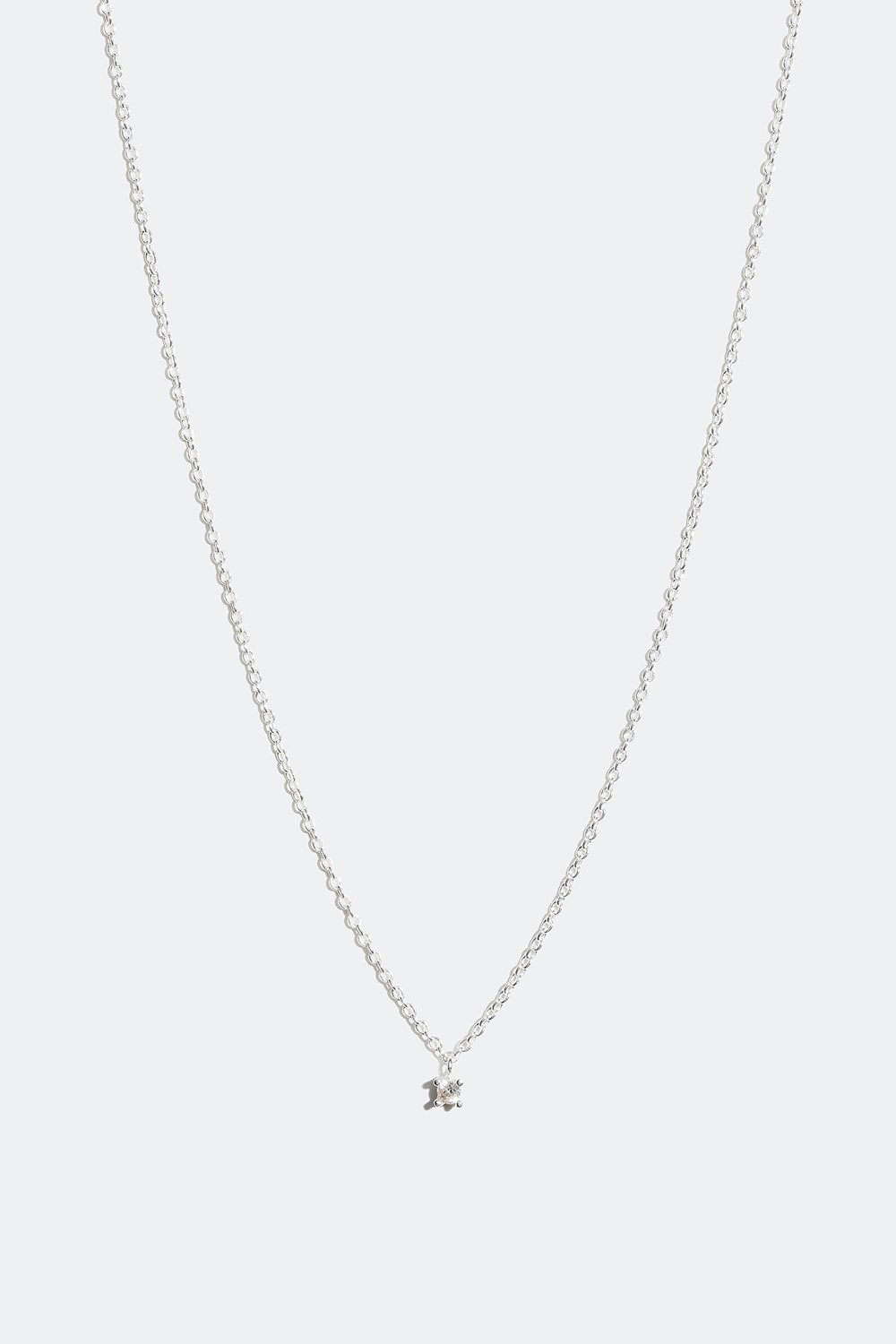Tunt silverhalsband med Cubic Zirconia sten