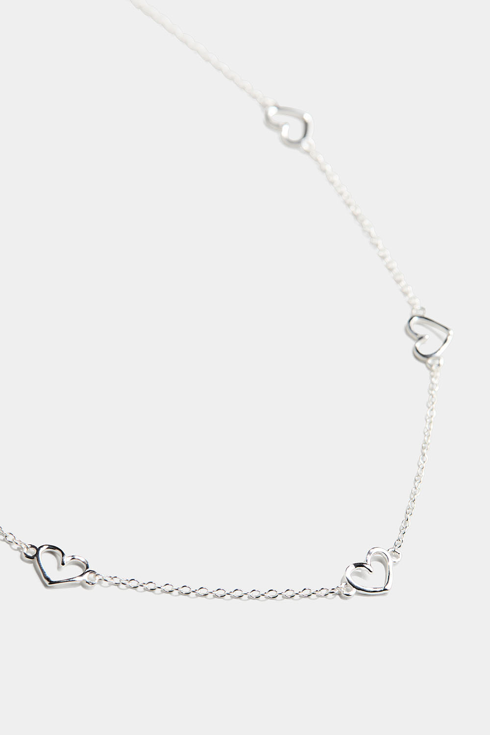 Halsband i äkta silver med fem hjärtan