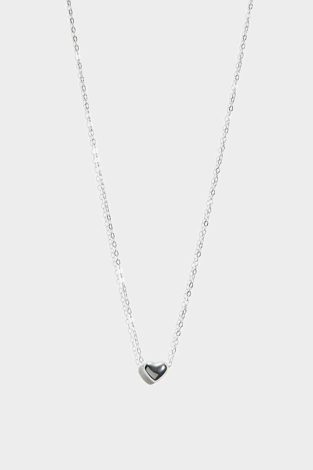 Halsband i äkta silver med hjärtberlock