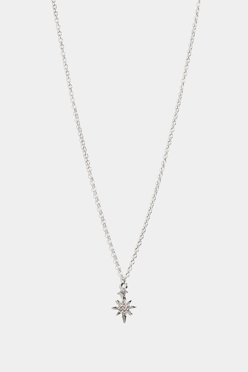 Halsband i äkta silver med stjärna och Cubic Zirconia